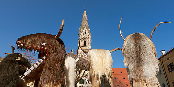 Carnevale al maso in Alto Adige - IDM Südtirol/Frieder Blickle