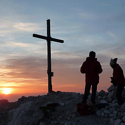 L’alba sul Sass de Putia: quando il cielo pare in fiamme