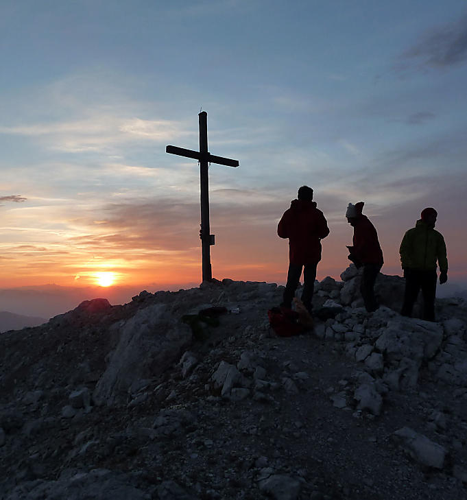 L’alba sul Sass de Putia: quando il cielo pare in fiamme
