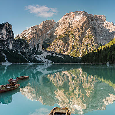 Lago di Braies: perla tra i laghi dolomitici