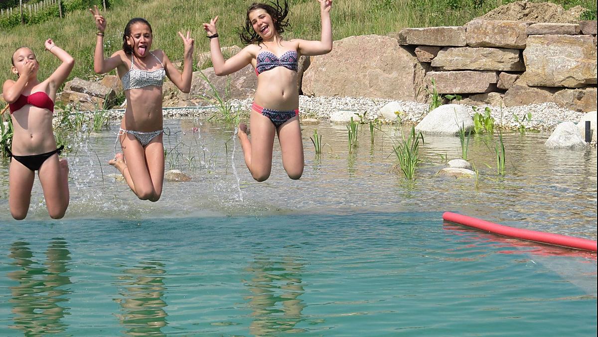 Divertimento in piscina