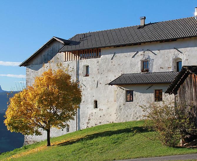 Ansitz Schloss Gravetsch - Bildergalerie Photo