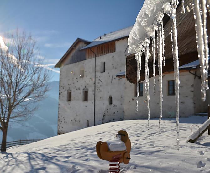 Ansitz Schloss Gravetsch - Bildergalerie Photo