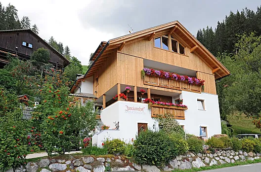 Jusciarahof - Liste Photo