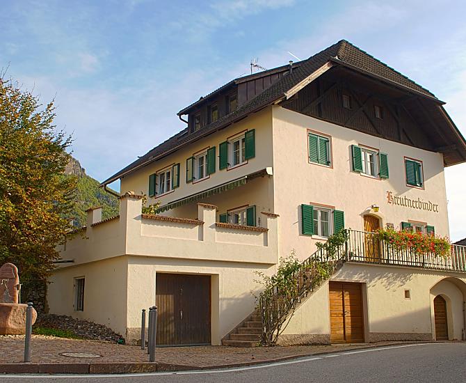 Kreutnerbinder Hof - Bildergalerie Photo