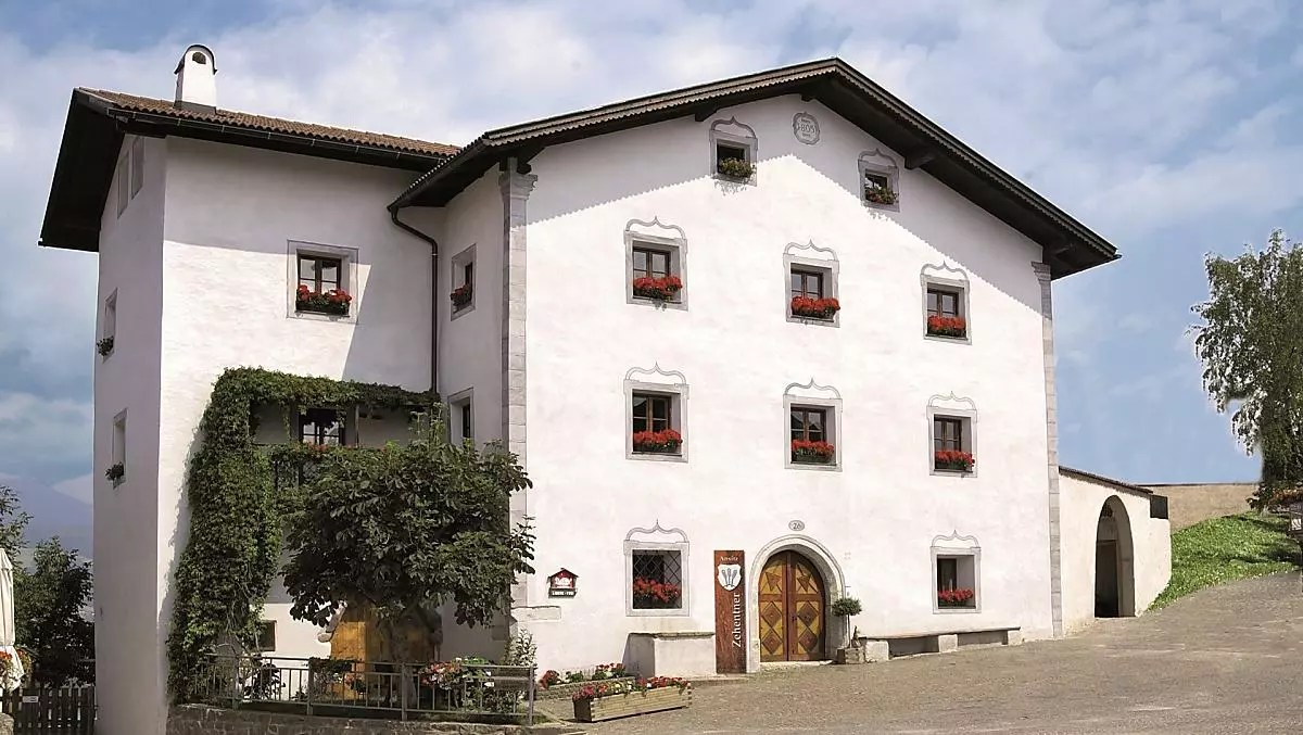 Ansitz Zehentner - Bildergalerie Photo