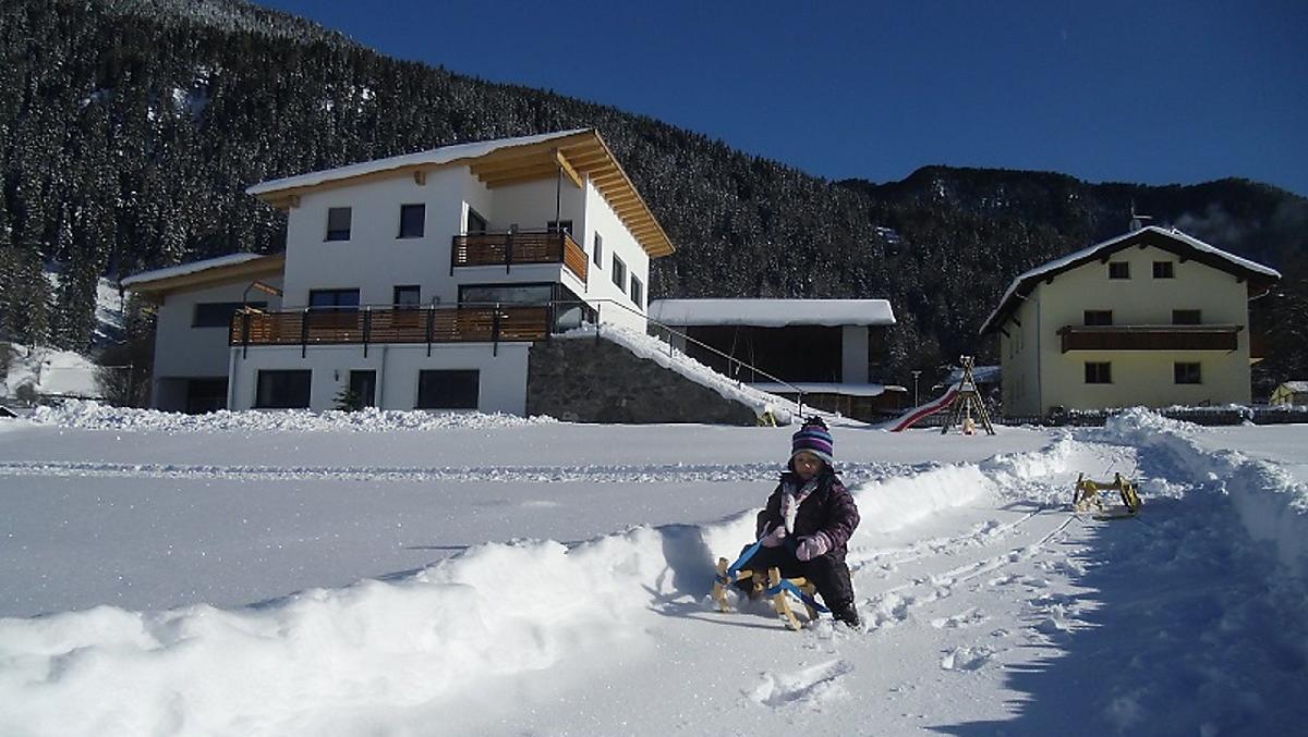 Divertirsi con lo slittino a pochi passi dal nostro maso