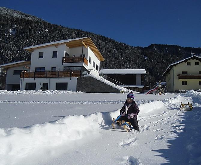 Divertirsi con lo slittino a pochi passi dal nostro maso