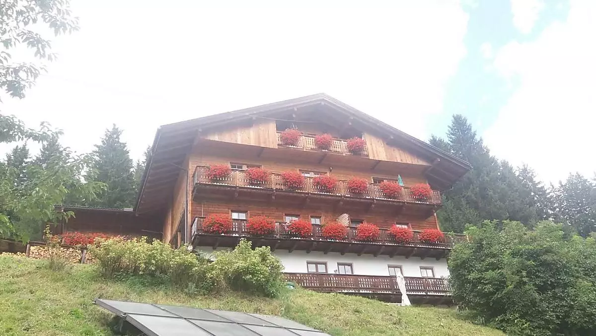 Il maso Gadenhof in un tripudio di fiori