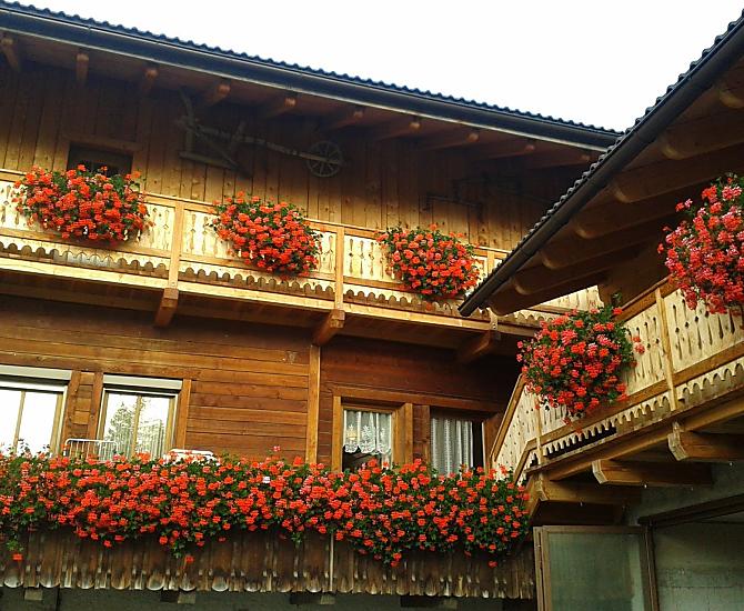 Balcone sul lato est, perfetto per chi si alza presto.