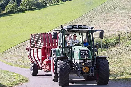 L'agricoltura in maso è sempre emozionante per grandi e piccini. 