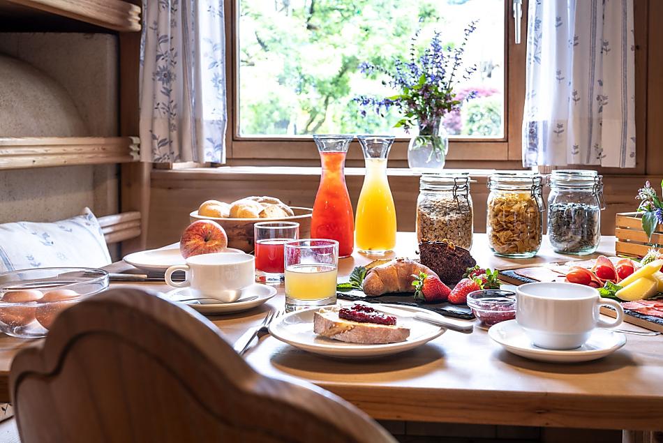 Colazione nella Stube del maso