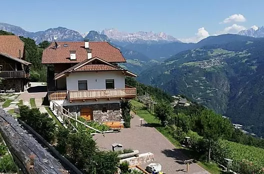 Löchlerhof - Liste Photo