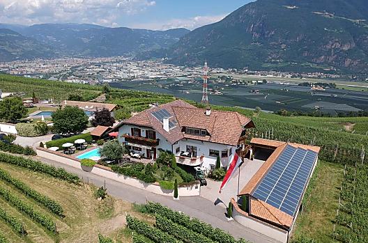 Il maso Lanserhof dall'alto