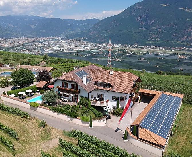 Il maso Lanserhof dall'alto