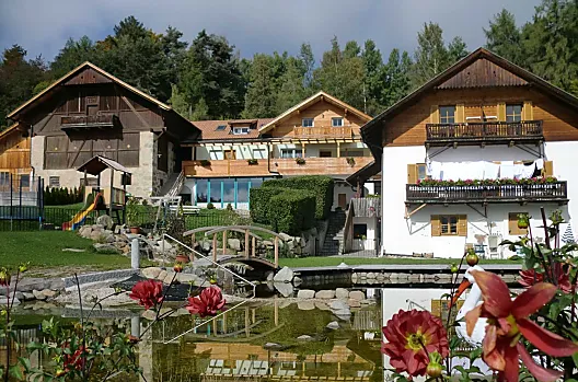 L’estate all'Ebenhof con il nostro splendido laghetto balneabile