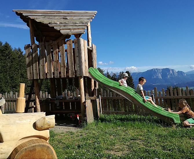 Parco giochi con vista sullo Sciliar