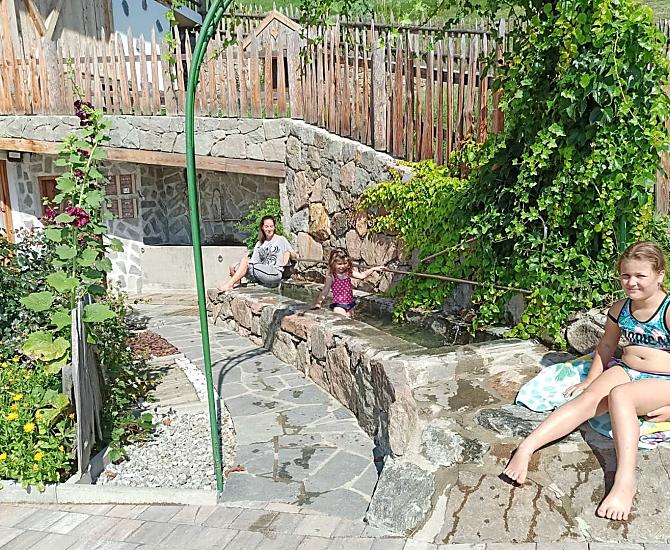 L'impianto Kneipp diventa la vasca per bambini