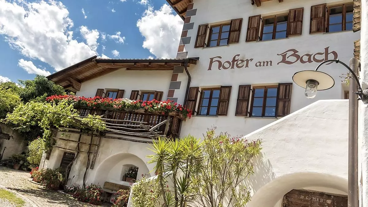 Hofer am Bach - Bildergalerie Photo