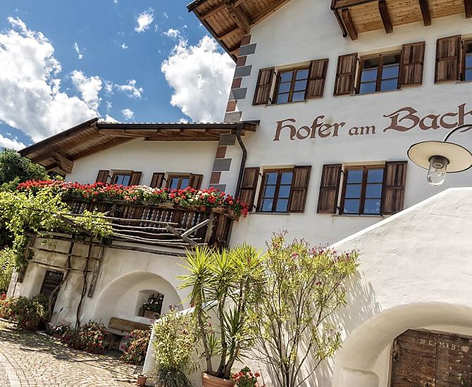Hofer am Bach - Bildergalerie Photo