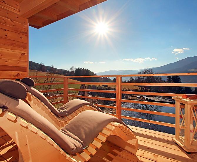 Sauna vicino al laghetto con vista panoramica