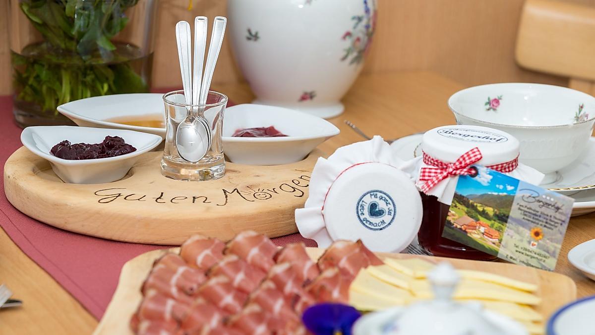 Colazione abbondante al Bergerhof