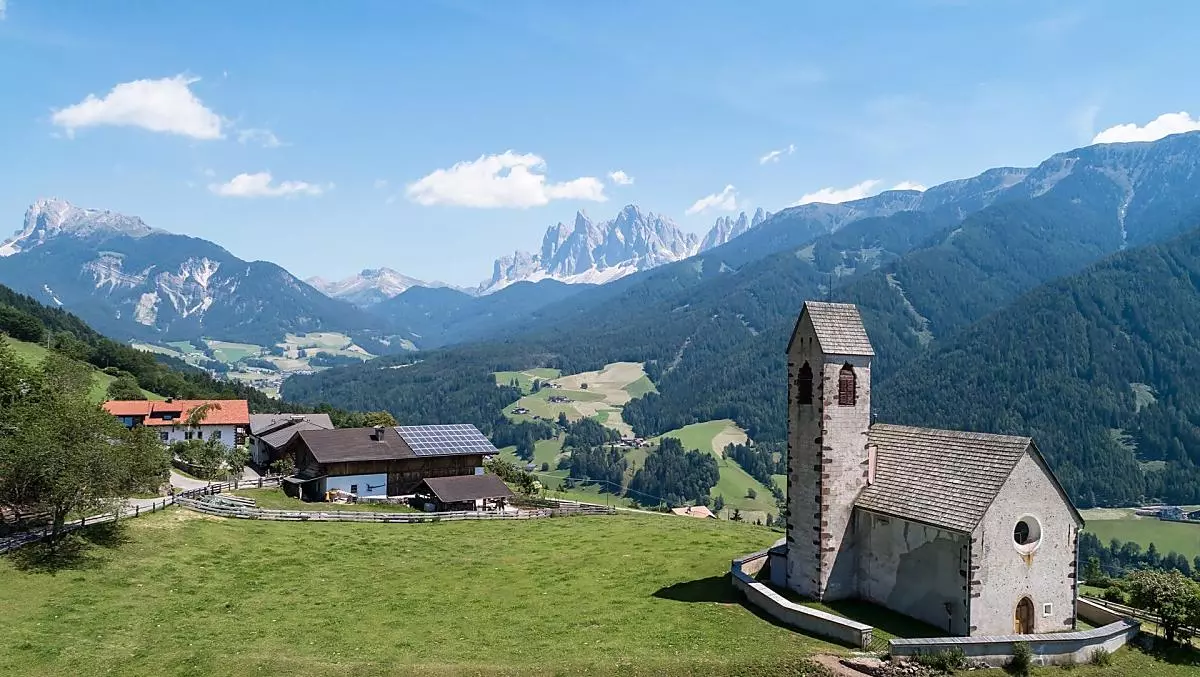 Oberpiskoi neben dem St. Jakob Kirchlein