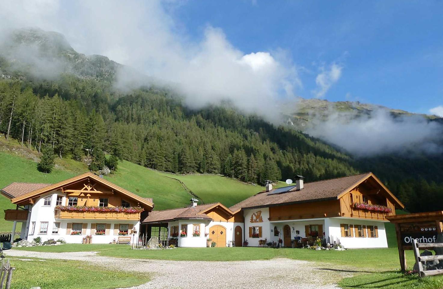 Oberhof. Vacanze estive a 1680 m. Un luogo davvero suggestivo e idilliaco. Direttamente dal maso, immersi nella natura, tra alpi e montagne.