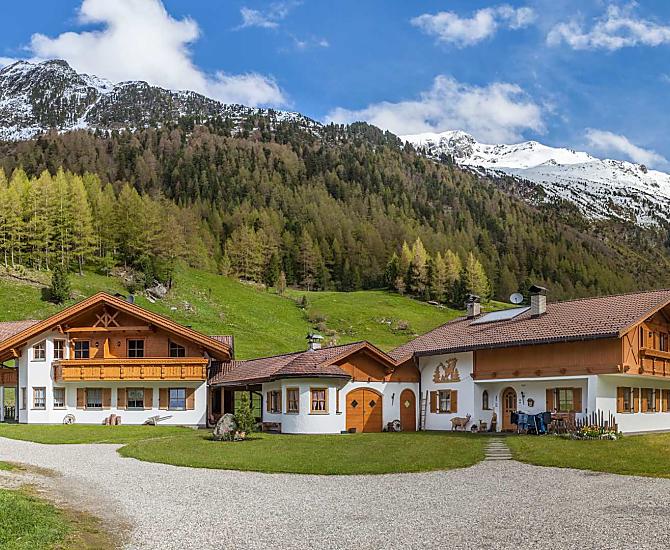 Urlaub auf dem Bauernhof OBERHOF. Mitten in der Natur. Wo Erlebnisse in Erinnerung bleiben. Zu jeder Jahreszeit einen Urlaub wert!
