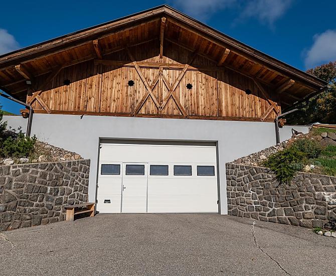 La nuova costruzione del garage è stata completata nel 2012