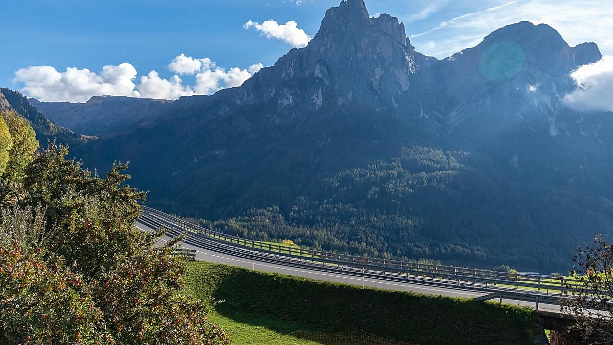 Dai nostri balconi si gode di una splendida vista sullo Sciliar.
