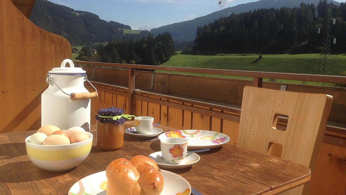 La colazione del mattino allontana le preoccupazioni e i problemi