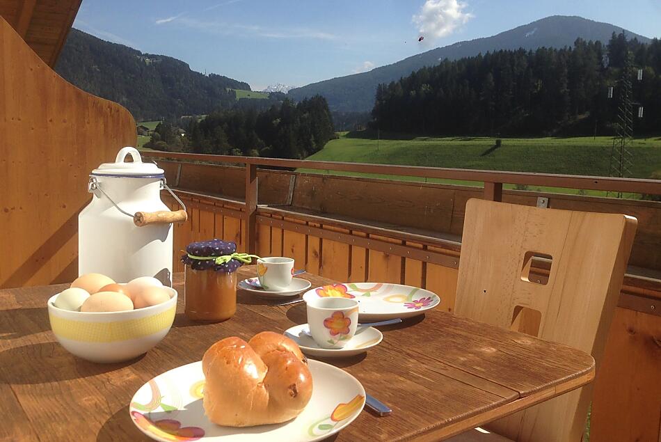La colazione del mattino allontana le preoccupazioni e i problemi