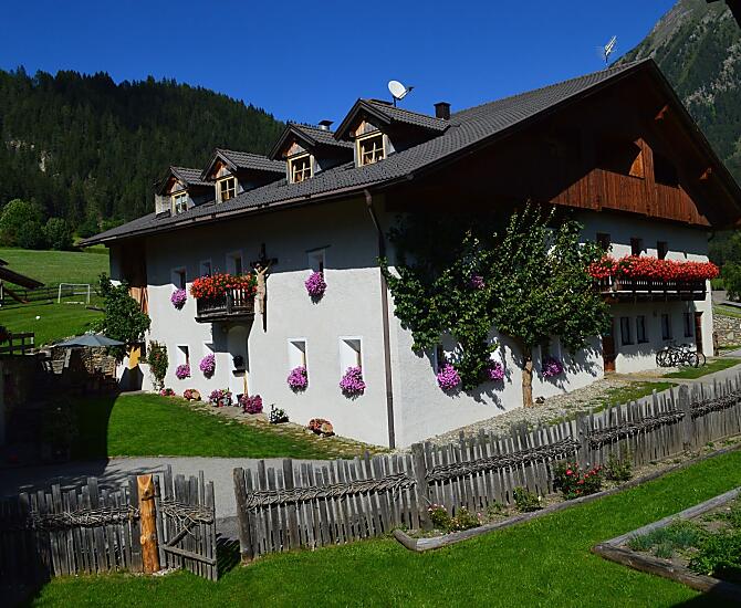 Ralserhof - Bildergalerie Photo