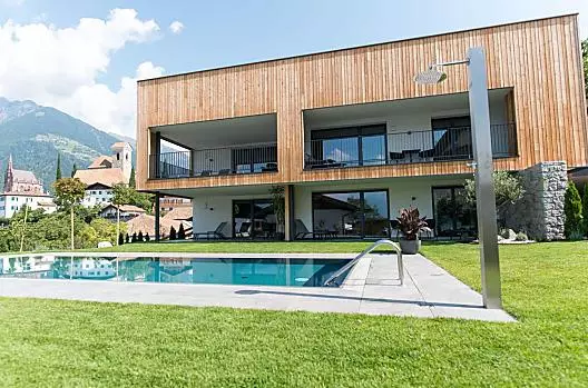 Vista della nostra casa vacanze con piscina