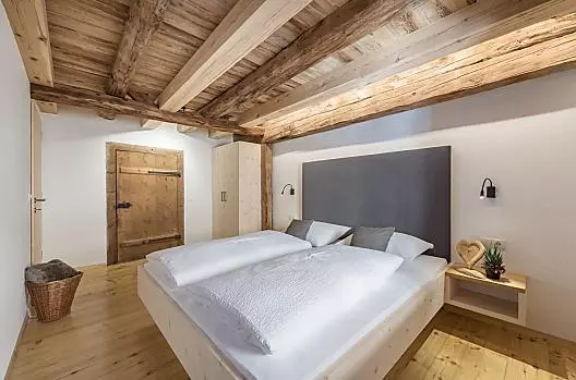 La camera da letto dell'appartamento Gitschnkommer
