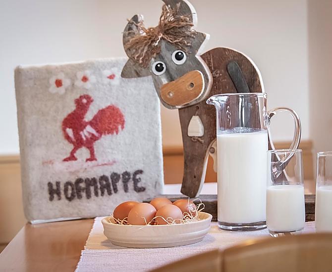 Latte e uova fresche del nostro maso
