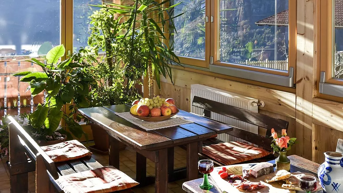 Terrazza, salone e sala colazione