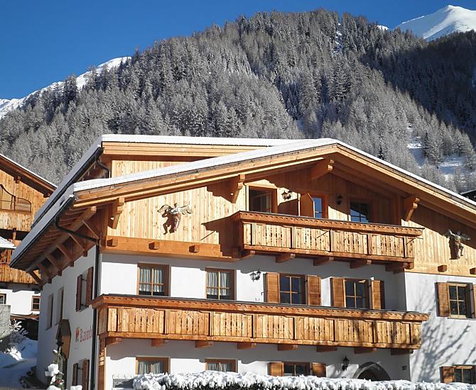 Il nostro maso nelle belle giornate invernali