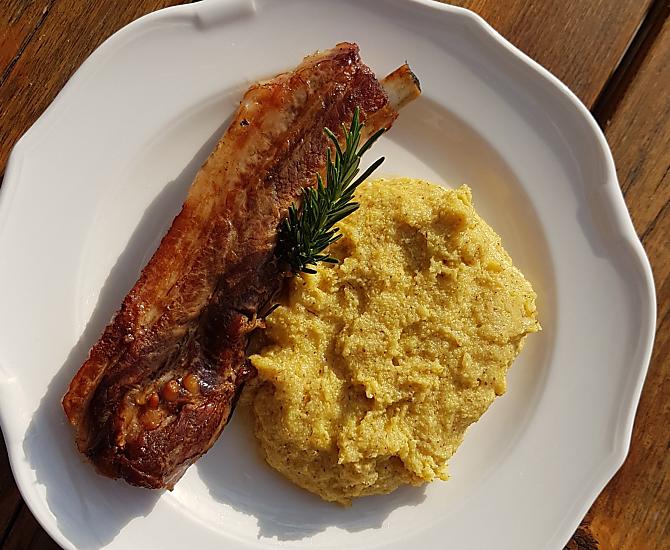 Costine con polenta