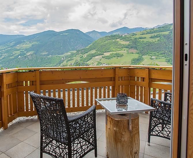 Blick auf die umliegenden Berge