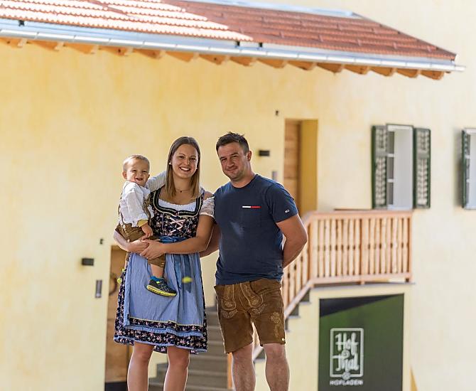 Hof im Thal - Bildergalerie Photo