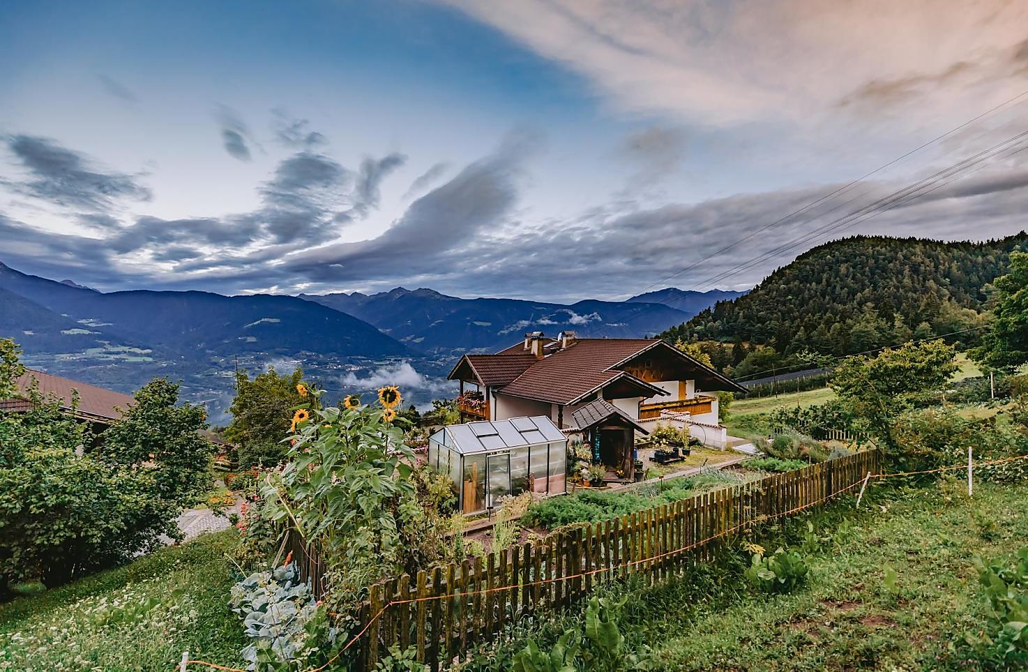 Maso di montagna situato in posizione idilliaca e tranquilla
