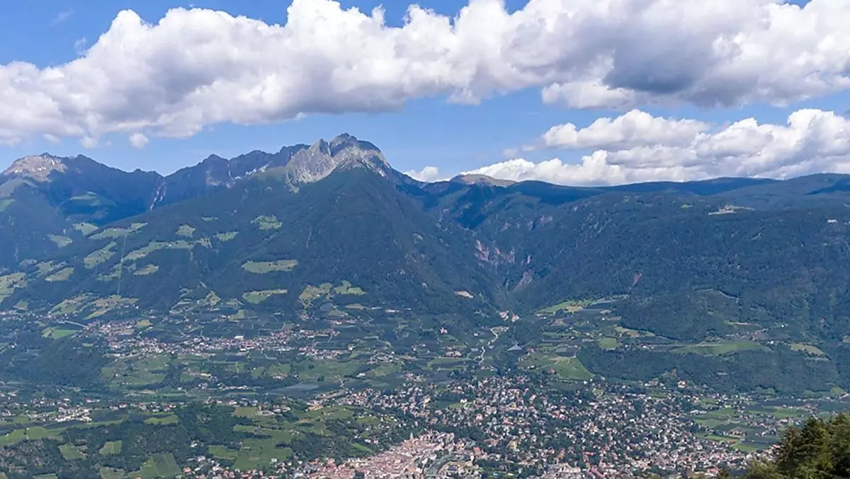 La vista panoramica che si apre sulla città termale di Merano