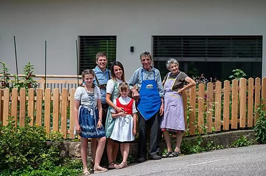 Moar Hof - Liste Photo