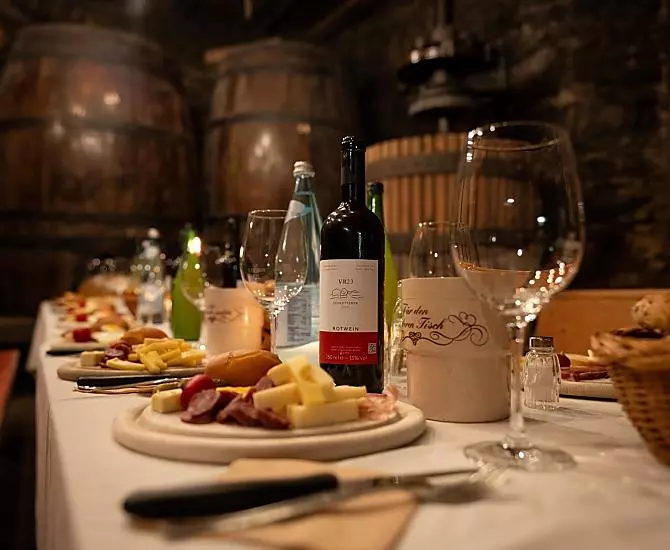 Serata in cantina