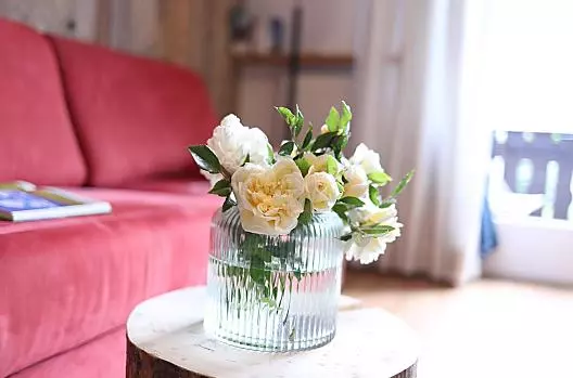 Fiori freschi come benvenuto