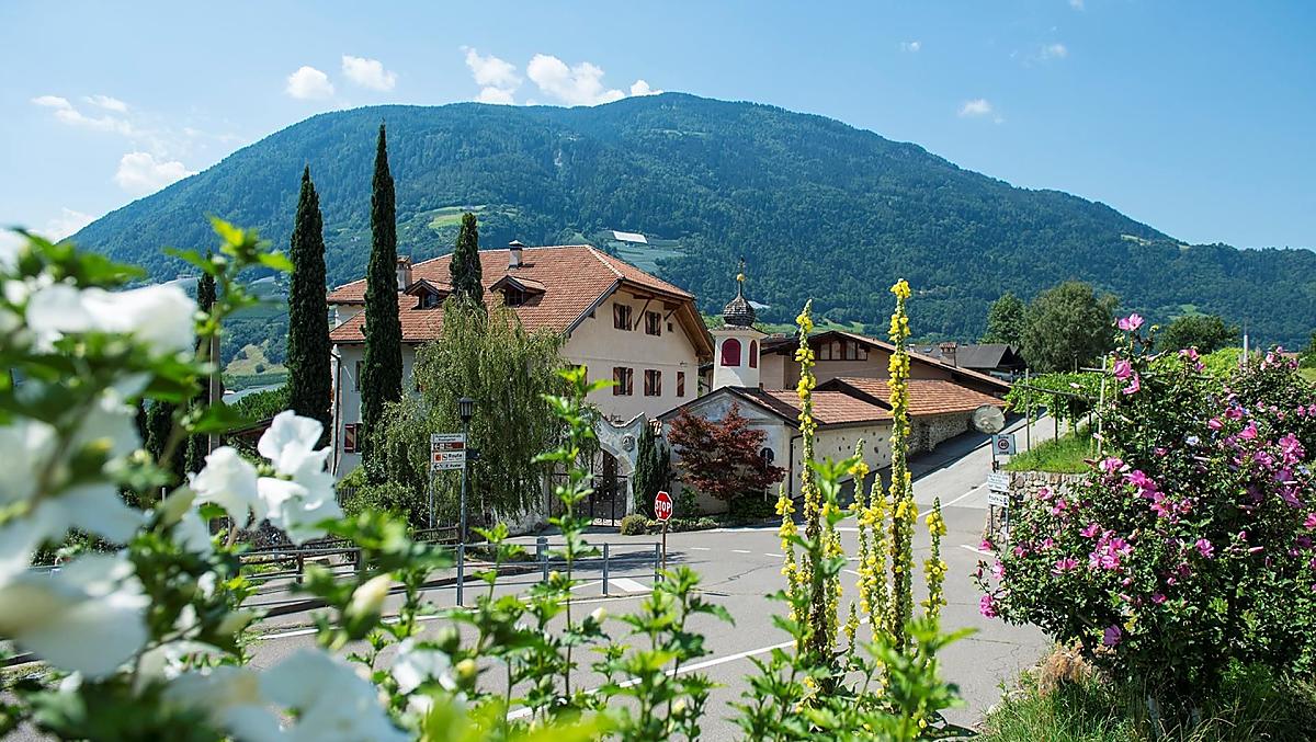 Ansitz Mair im Korn - Bildergalerie Photo