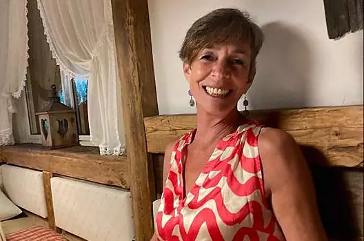 La contadina Monika vi dà un caloroso benvenuto.