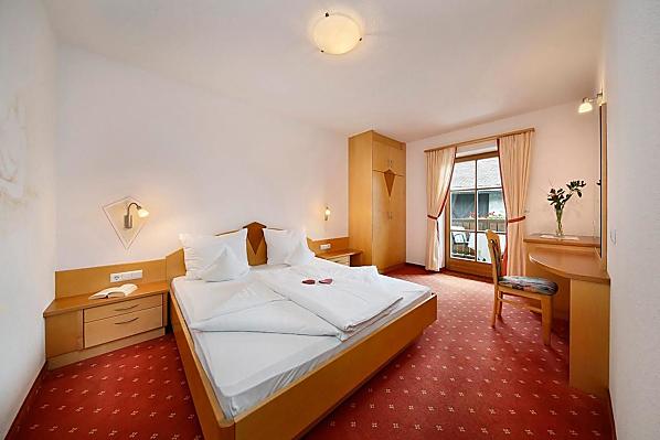 Wiedmair Hof - Zimmer & Wohnungen Photo